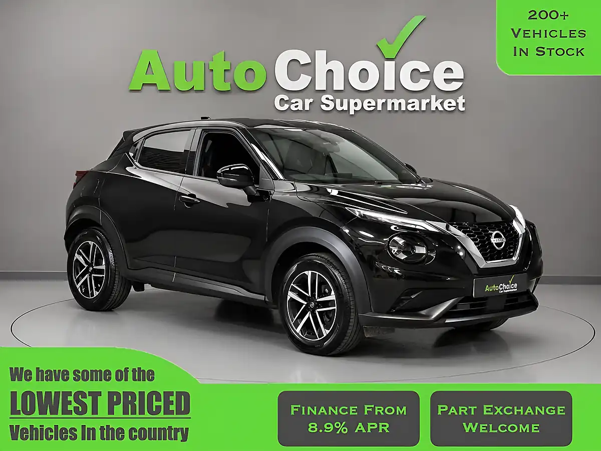 Used 2025 Nissan Juke N-Connecta Black - Front View