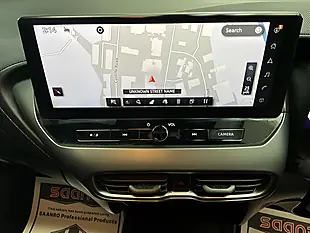 Used 2025 Nissan Juke N-Connecta Black - Interior and Exterior details 14
