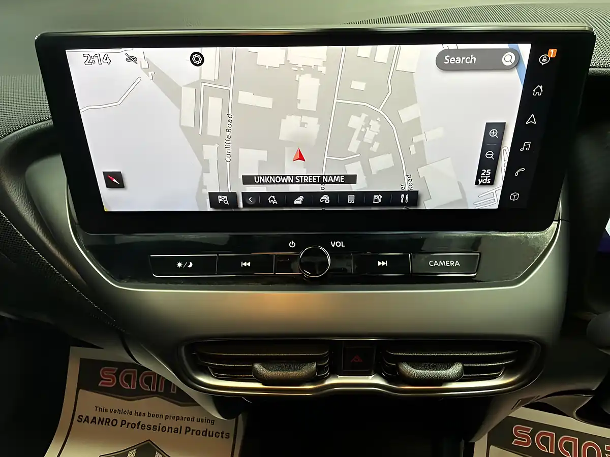 Used 2025 Nissan Juke N-Connecta Black - Interior and Exterior details 14