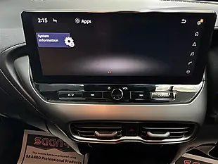 Used 2025 Nissan Juke N-Connecta Black - Interior and Exterior details 16
