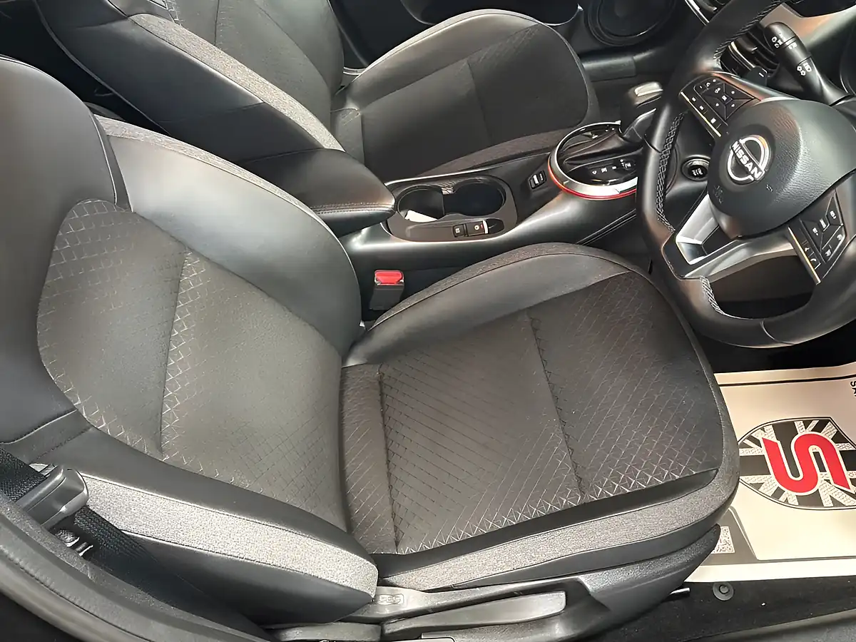 Used 2025 Nissan Juke N-Connecta Black - Interior and Exterior details 8