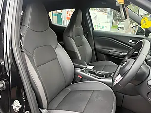 Used 2025 Nissan Juke N-Connecta Black - Interior and Exterior details 11