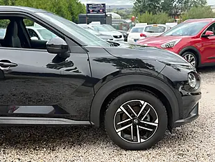 Used 2025 Nissan Juke N-Connecta Black - Interior and Exterior details 19
