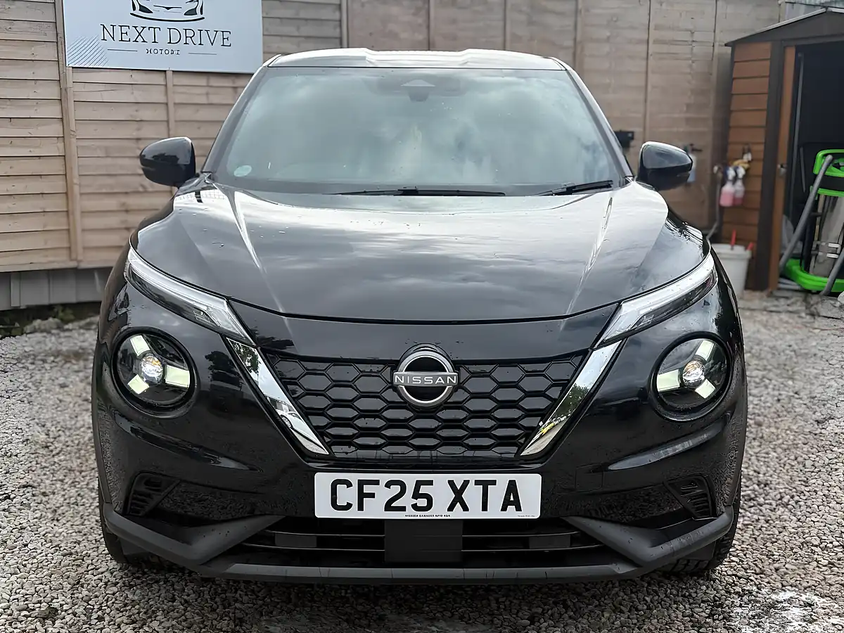 Used 2025 Nissan Juke N-Connecta Black - Interior and Exterior details 2