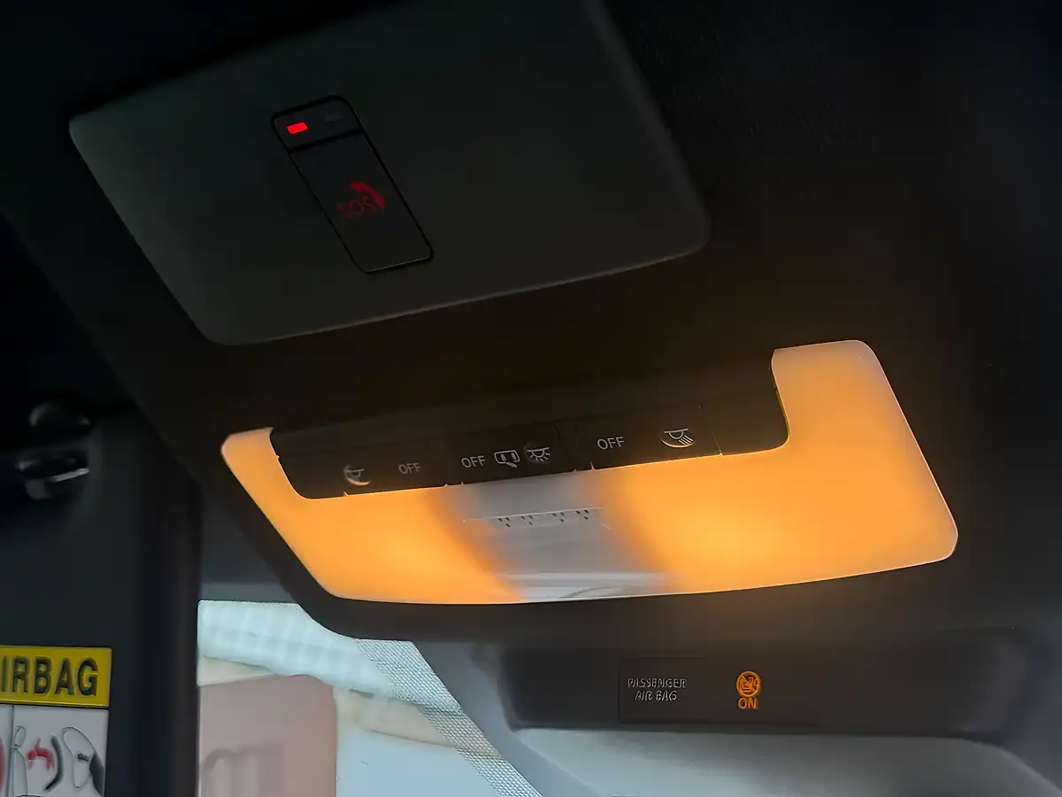 Used 2025 Nissan Juke N-Connecta Black - Interior and Exterior details 20