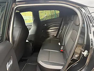 Used 2025 Nissan Juke N-Connecta Black - Interior and Exterior details 16