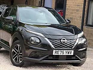 Used 2025 Nissan Juke N-Connecta Black - Interior and Exterior details 18