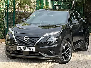 Used 2025 Nissan Juke N-Connecta Black - Interior and Exterior details 19