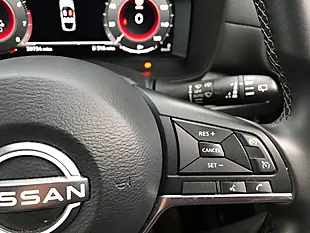 Used 2025 Nissan Juke N-Connecta Blue - Interior and Exterior details 12