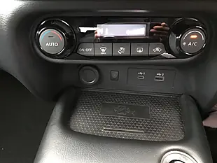 Used 2025 Nissan Juke N-Connecta Blue - Interior and Exterior details 13
