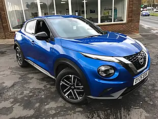 Used 2025 Nissan Juke N-Connecta Blue - Interior and Exterior details 17