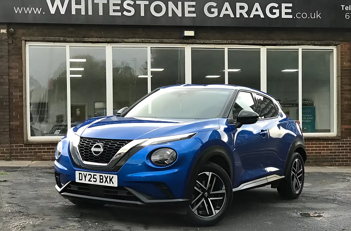 Used 2025 Nissan Juke N-Connecta Blue - Interior and Exterior details 3