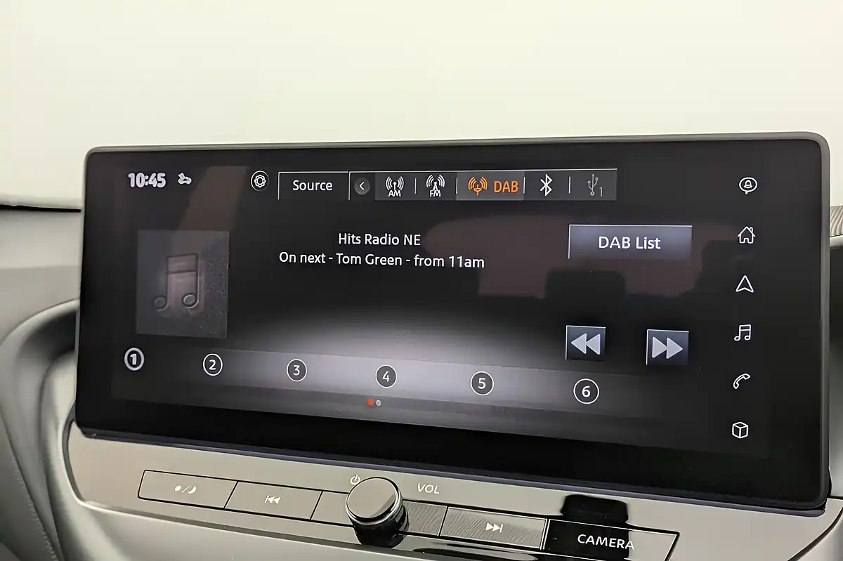 Used 2025 Nissan Juke N-Connecta Grey - Interior and Exterior details 13