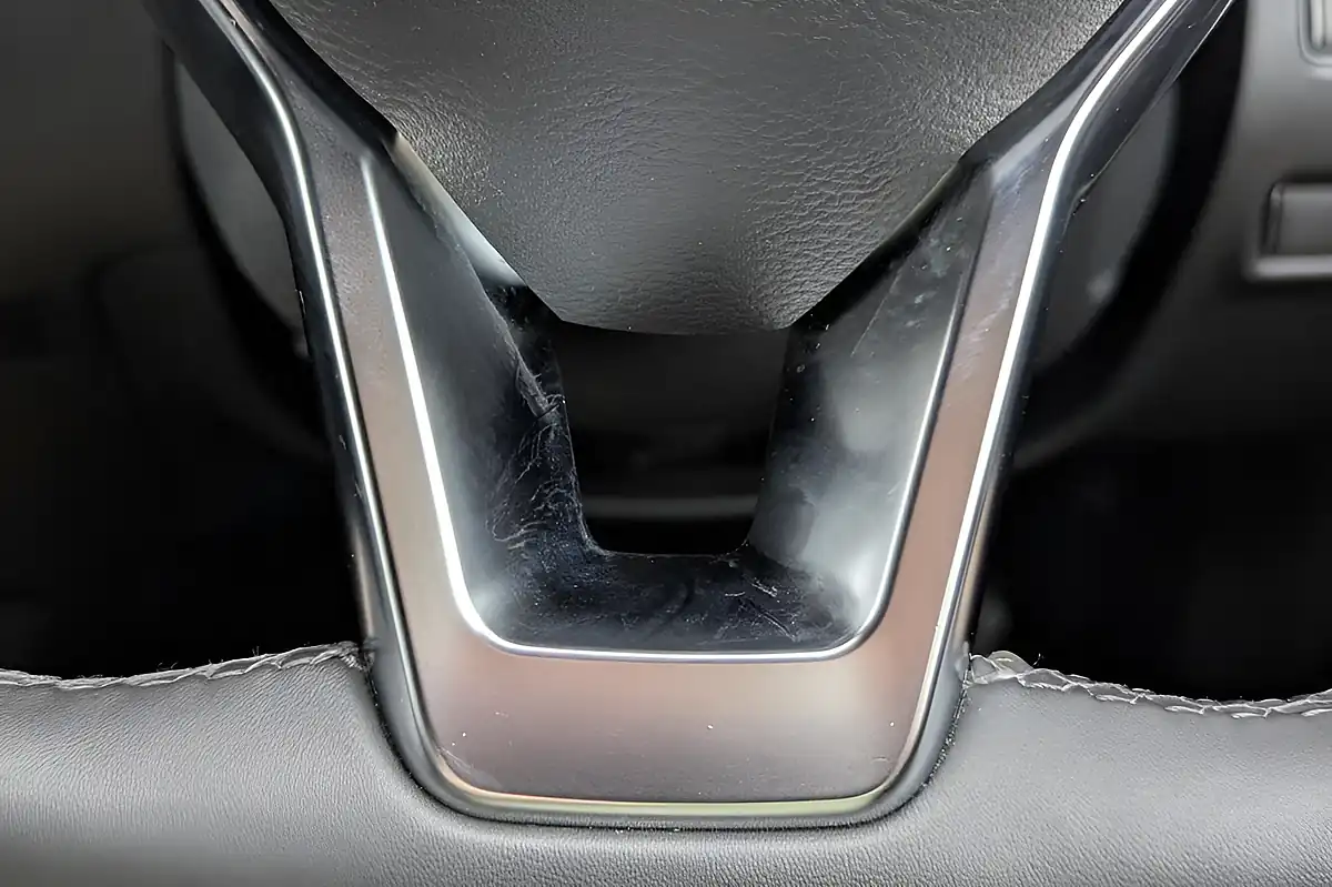 Used 2025 Nissan Juke N-Connecta Grey - Interior and Exterior details 15