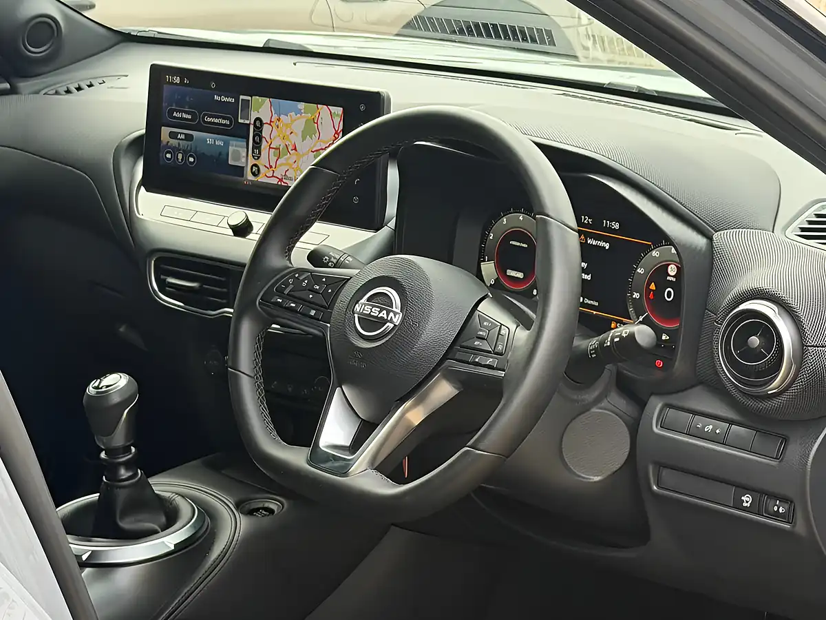 Used 2025 Nissan Juke N-Connecta Grey - Interior and Exterior details 13