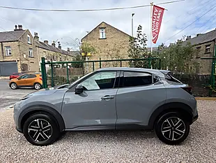 Used 2025 Nissan Juke N-Connecta Grey - Interior and Exterior details 4