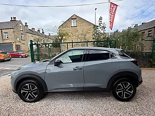 Used 2025 Nissan Juke N-Connecta Grey - Interior and Exterior details 8