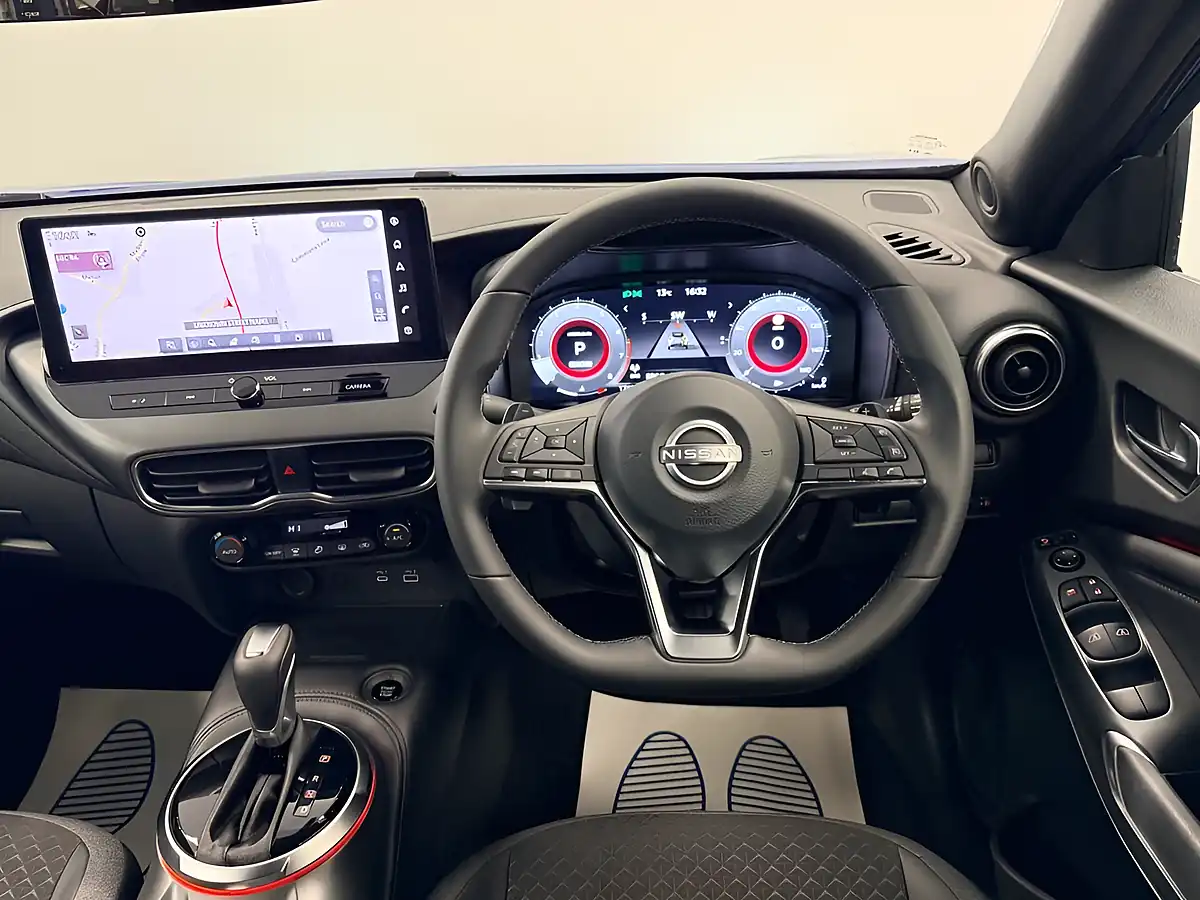 Used 2025 Nissan Juke N-Connecta Magnetic Blue - Interior and Exterior details 10