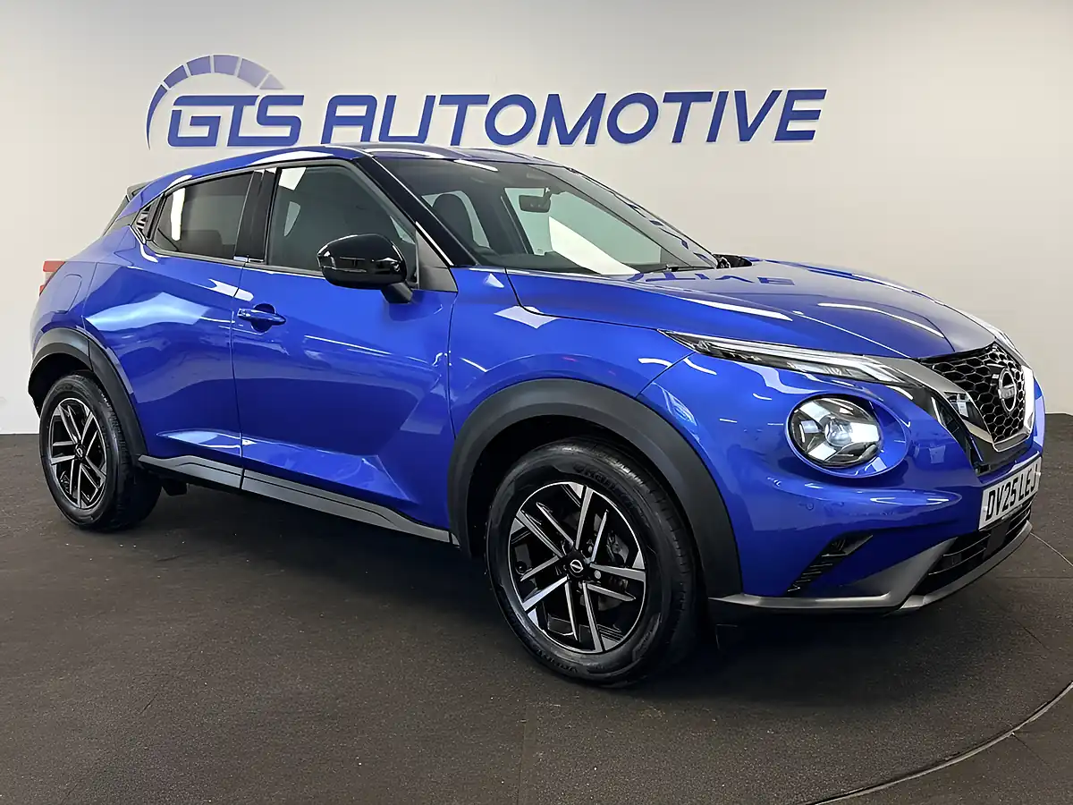 Used 2025 Nissan Juke N-Connecta Magnetic Blue - Interior and Exterior details 14