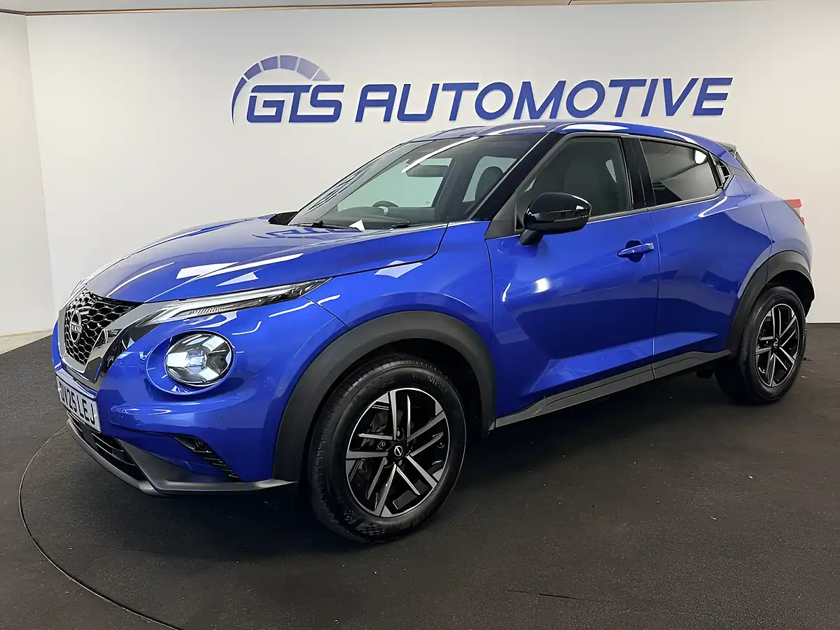 Used 2025 Nissan Juke N-Connecta Magnetic Blue - Interior and Exterior details 15