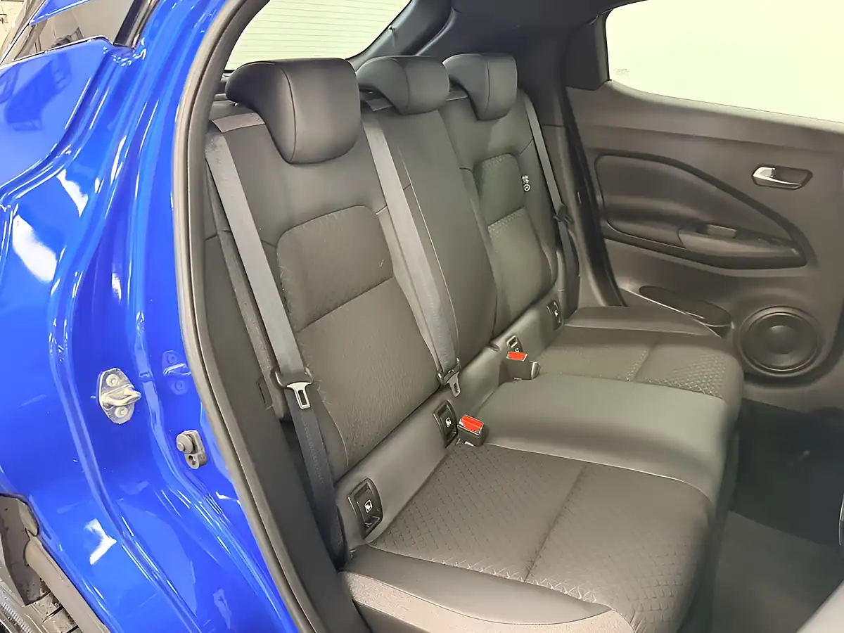 Used 2025 Nissan Juke N-Connecta Magnetic Blue - Interior and Exterior details 4