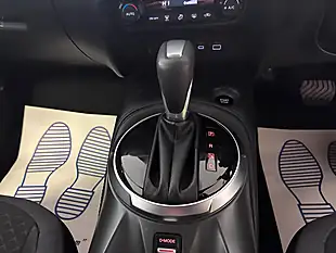Used 2025 Nissan Juke N-Connecta Red - Interior and Exterior details 11