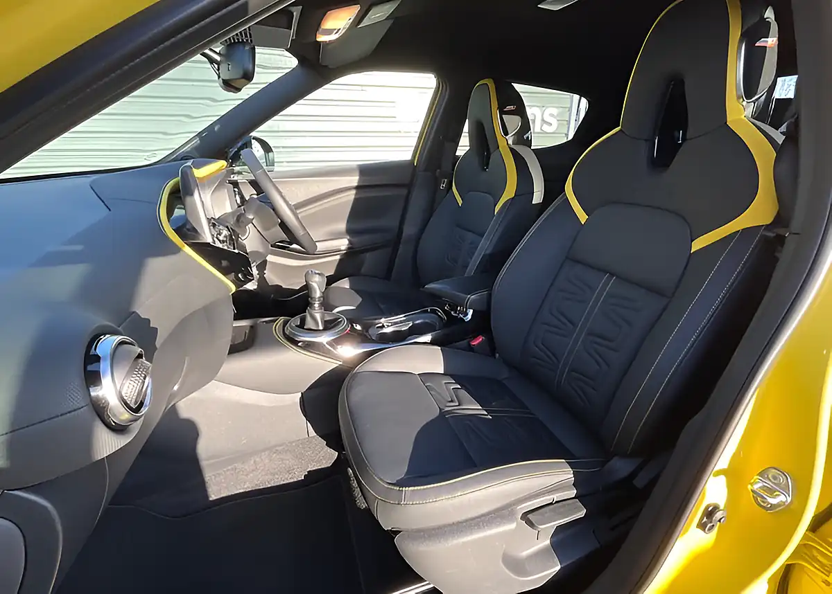 Used 2025 Nissan Juke N-Sport Yellow - Interior and Exterior details 13