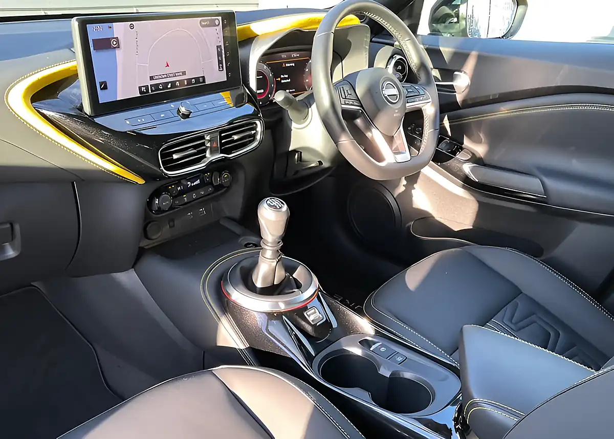 Used 2025 Nissan Juke N-Sport Yellow - Interior and Exterior details 14