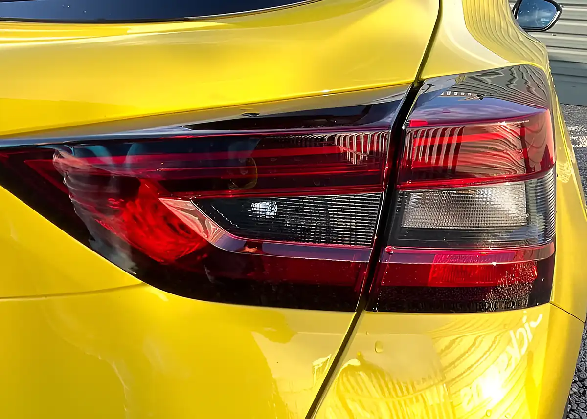 Used 2025 Nissan Juke N-Sport Yellow - Interior and Exterior details 16