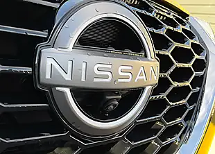 Used 2025 Nissan Juke N-Sport Yellow - Interior and Exterior details 3