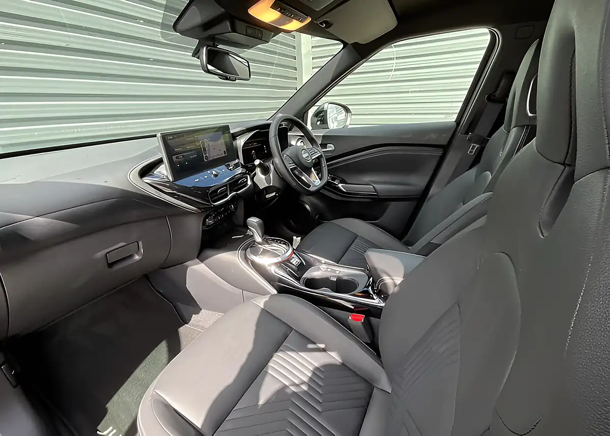 Used 2025 Nissan Juke Tekna Black - Interior and Exterior details 11
