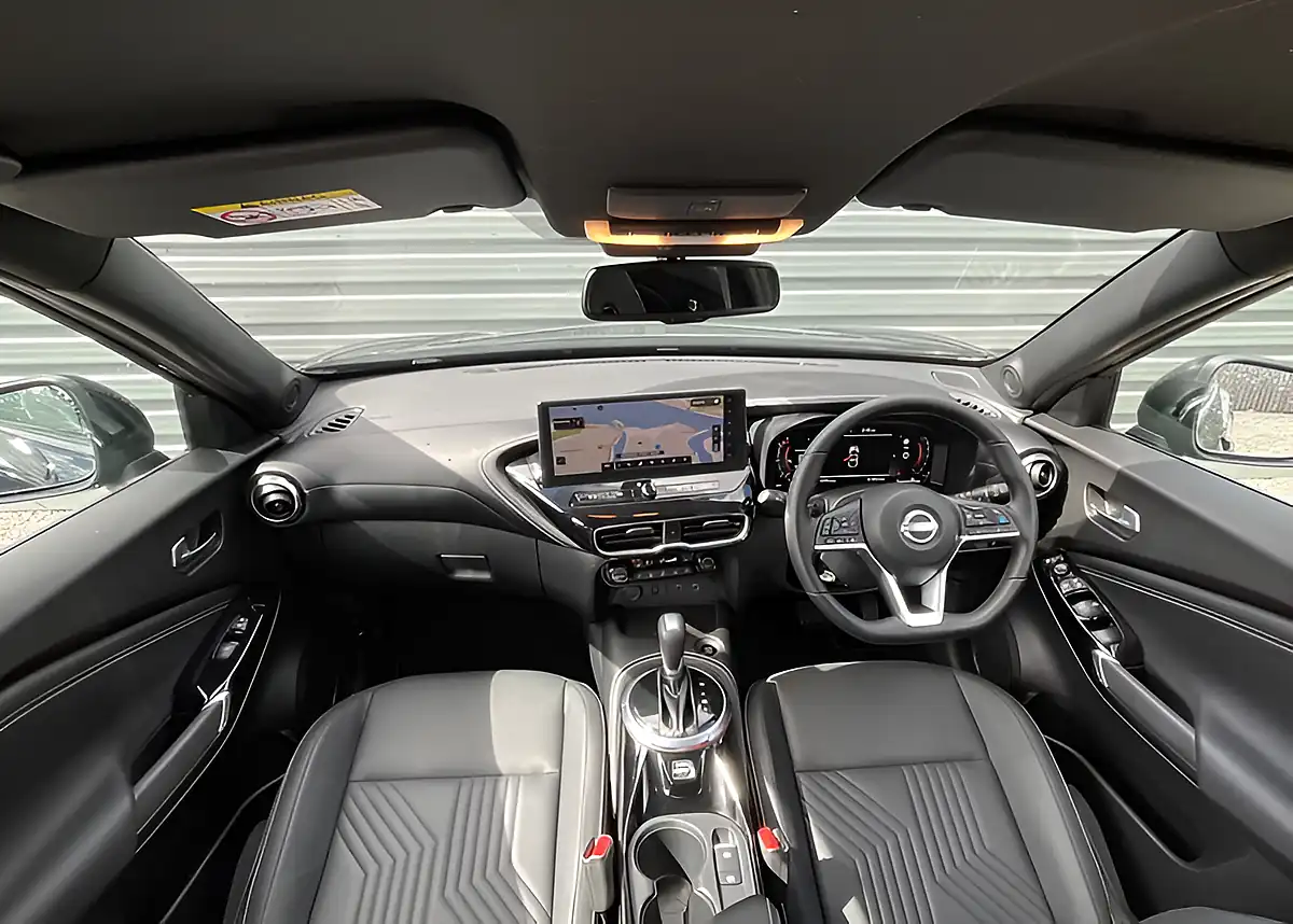 Used 2025 Nissan Juke Tekna Black - Interior and Exterior details 13