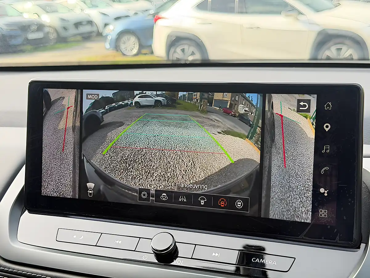 Used 2025 Nissan Qashqai N-Connecta Black - Interior and Exterior details 18