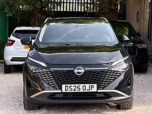 Used 2025 Nissan Qashqai N-Connecta Black - Interior and Exterior details 3