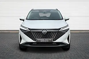 Used 2025 Nissan Qashqai N-Connecta Pearl White - Interior and Exterior details 8