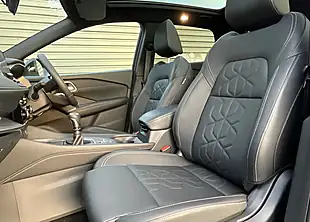 Used 2025 Nissan Qashqai Tekna Grey - Interior and Exterior details 16