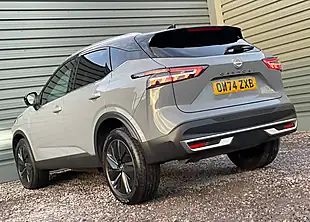 Used 2025 Nissan Qashqai Tekna Grey - Interior and Exterior details 9