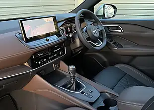 Used 2025 Nissan Qashqai Tekna Silver - Interior and Exterior details 11