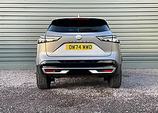 Used 2025 Nissan Qashqai Tekna Silver - Interior and Exterior details 13