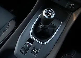Used 2025 Nissan Qashqai Tekna Silver - Interior and Exterior details 20
