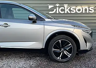 Used 2025 Nissan Qashqai Tekna Silver - Interior and Exterior details 3