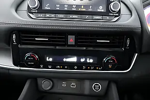 Used 2025 Nissan X-Trail Acenta Premium White - Interior and Exterior details 16