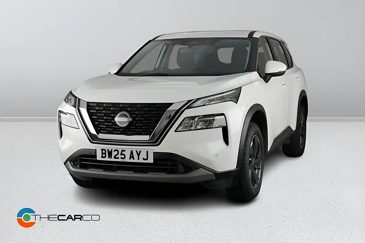 Used 2025 Nissan X-Trail Acenta Premium White - Interior and Exterior details 4