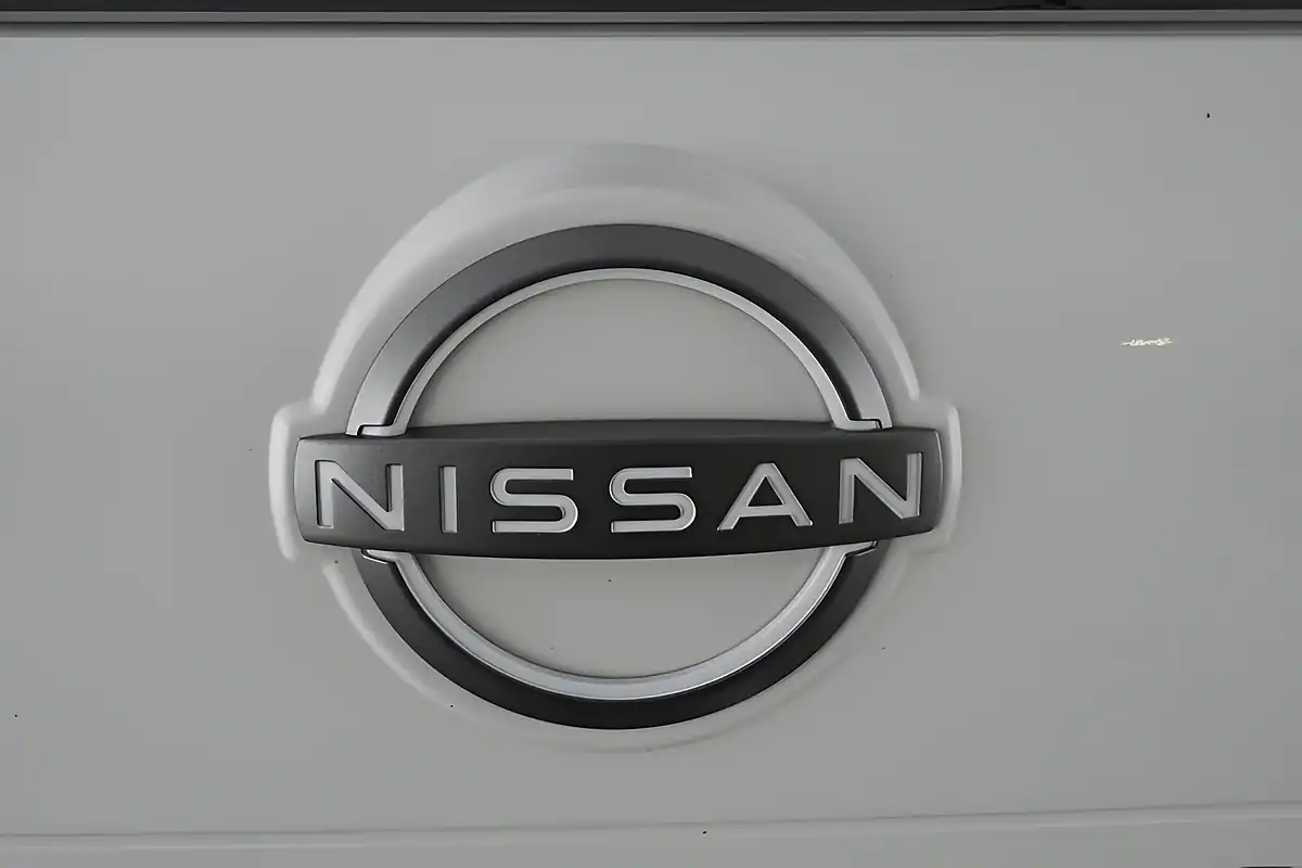 Used 2025 Nissan X-Trail Acenta Premium White - Interior and Exterior details 20