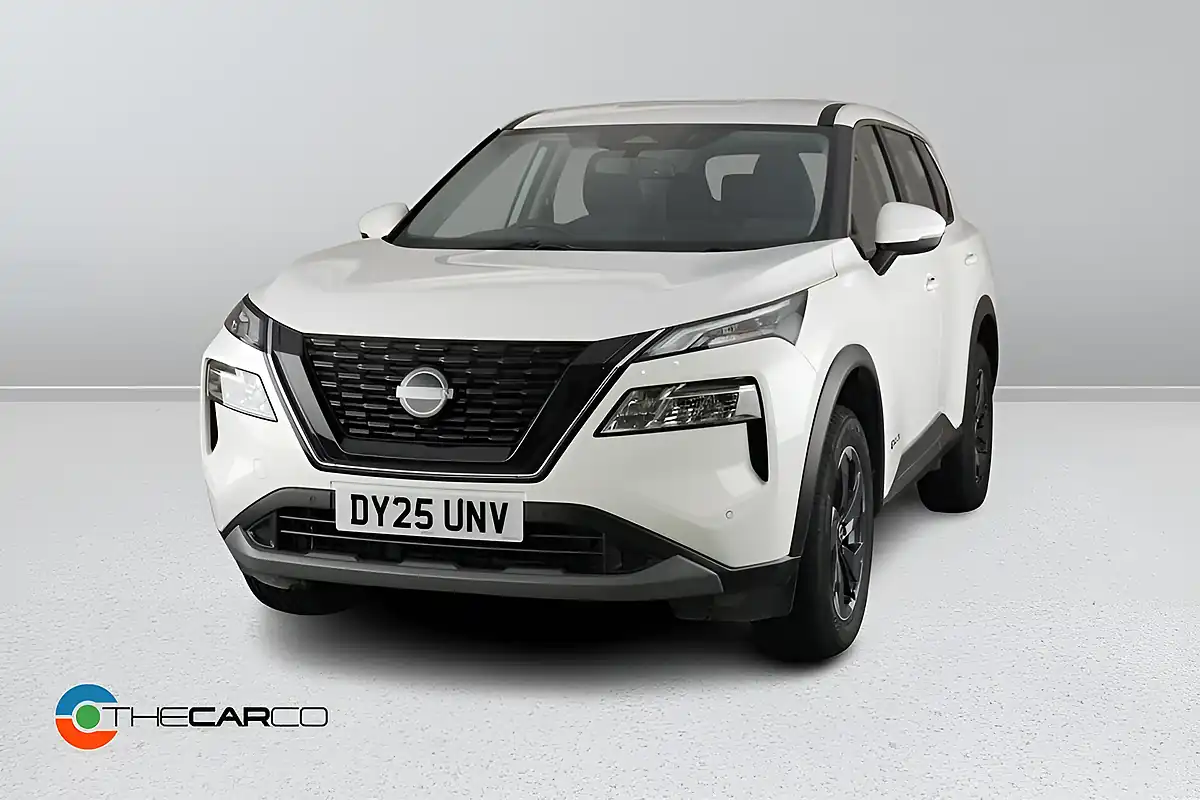 Used 2025 Nissan X-Trail Acenta Premium White - Interior and Exterior details 4