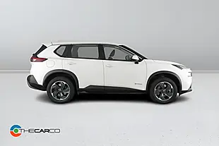 Used 2025 Nissan X-Trail Acenta Premium White - Interior and Exterior details 6