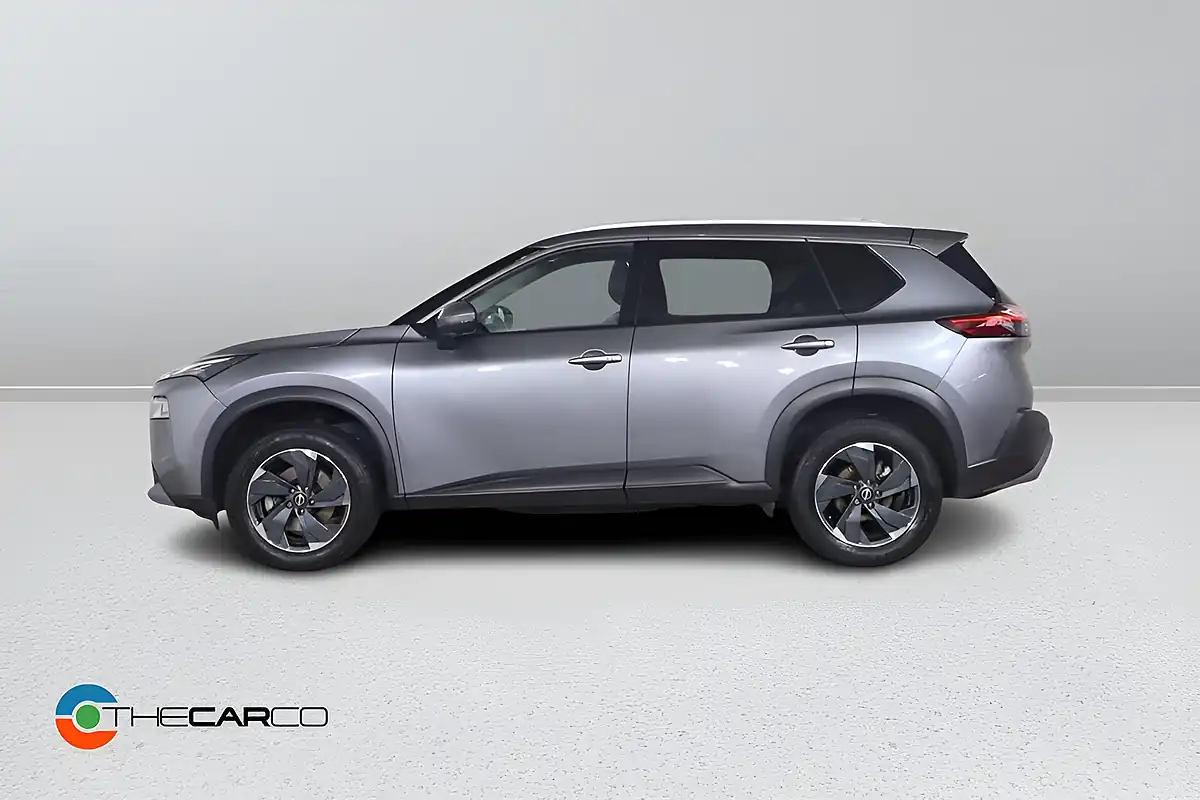 Used 2025 Nissan X-Trail N-Connecta Grey - Interior and Exterior details 5