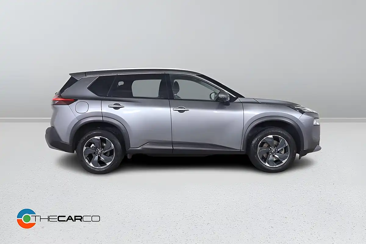Used 2025 Nissan X-Trail N-Connecta Grey - Interior and Exterior details 6