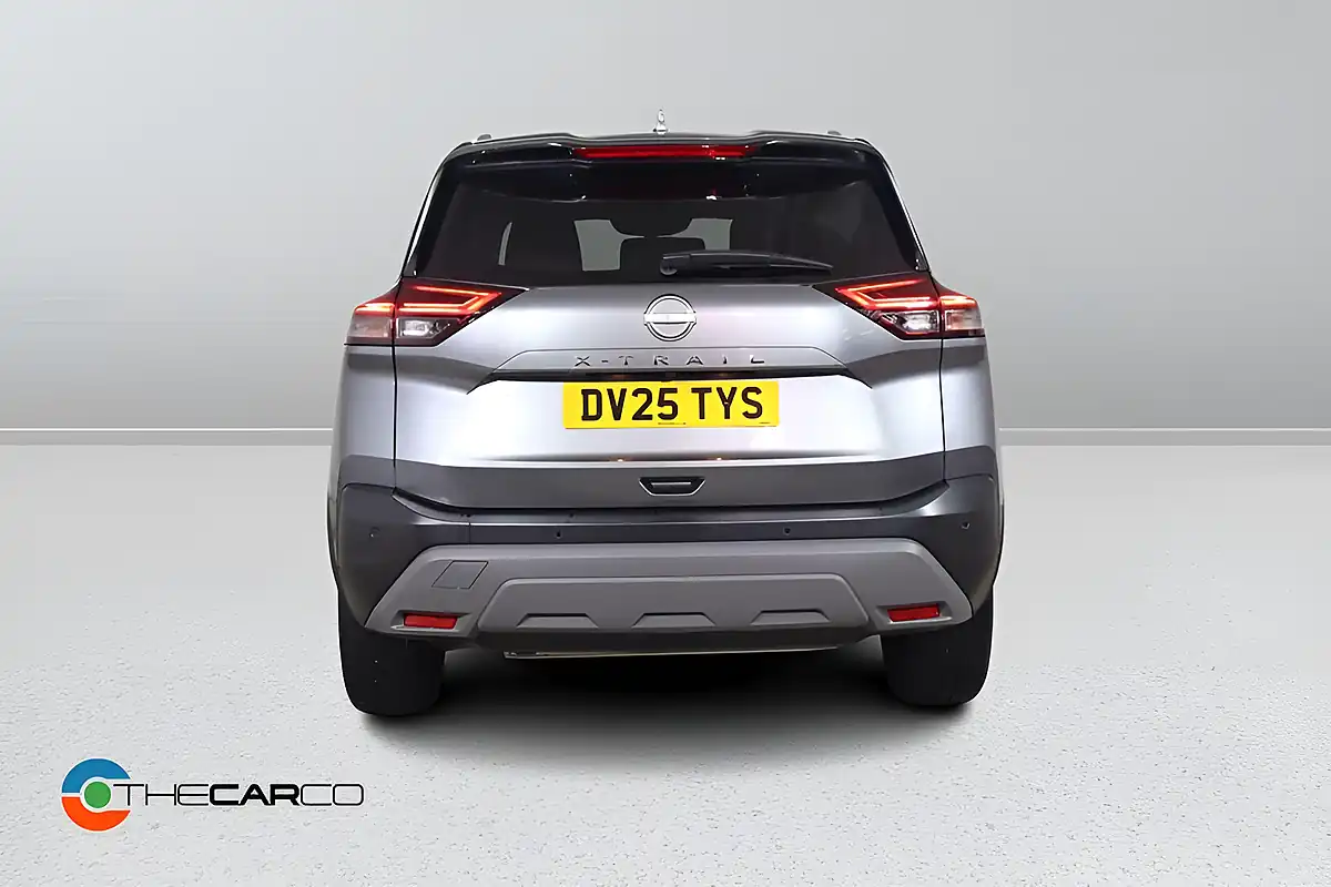 Used 2025 Nissan X-Trail N-Connecta Grey - Interior and Exterior details 7