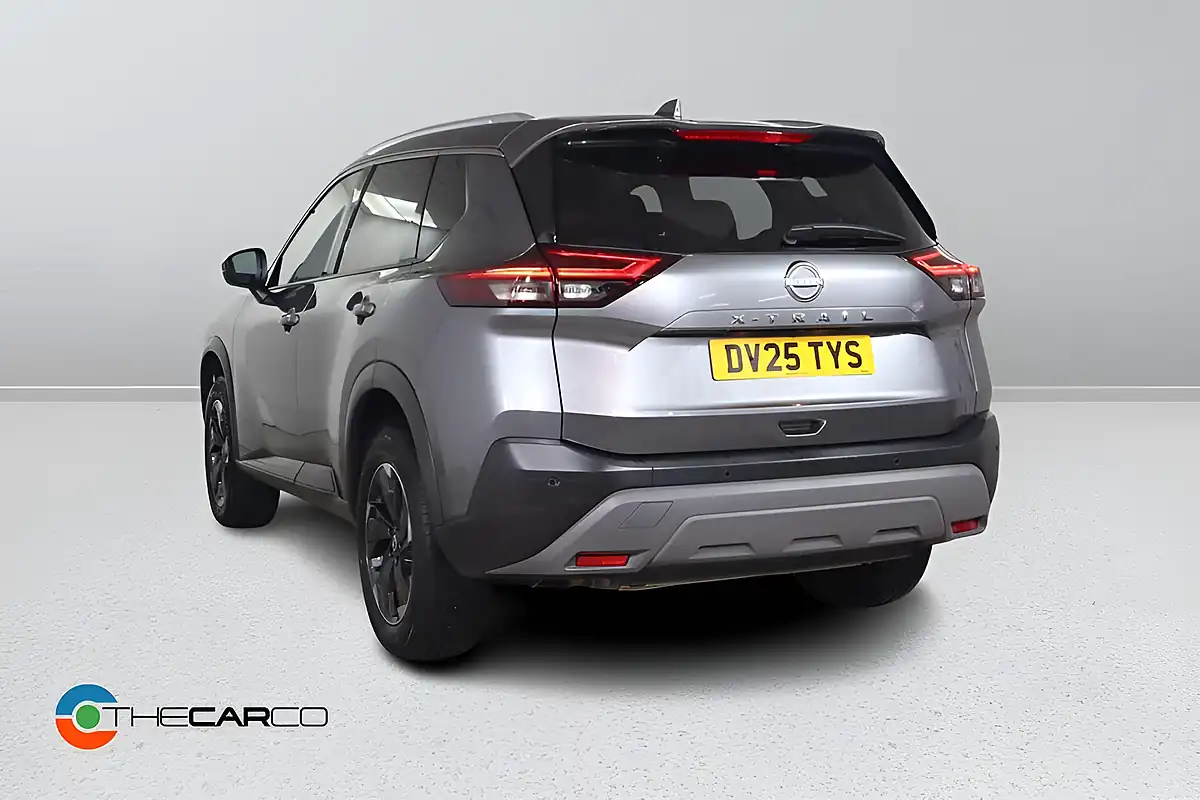 Used 2025 Nissan X-Trail N-Connecta Grey - Interior and Exterior details 8